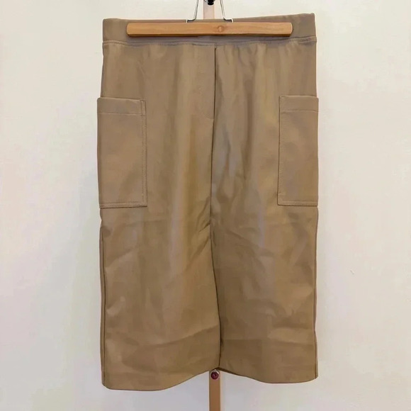 Laundry by Shelli Segal Women's Tan Pencil Skirt  M Knee Length Vegan Leather - Picture 4 of 12